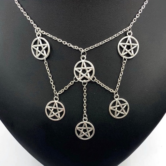 Dainty Pentagram Witch Punk Goth Style Necklace - Picture 1 of 1